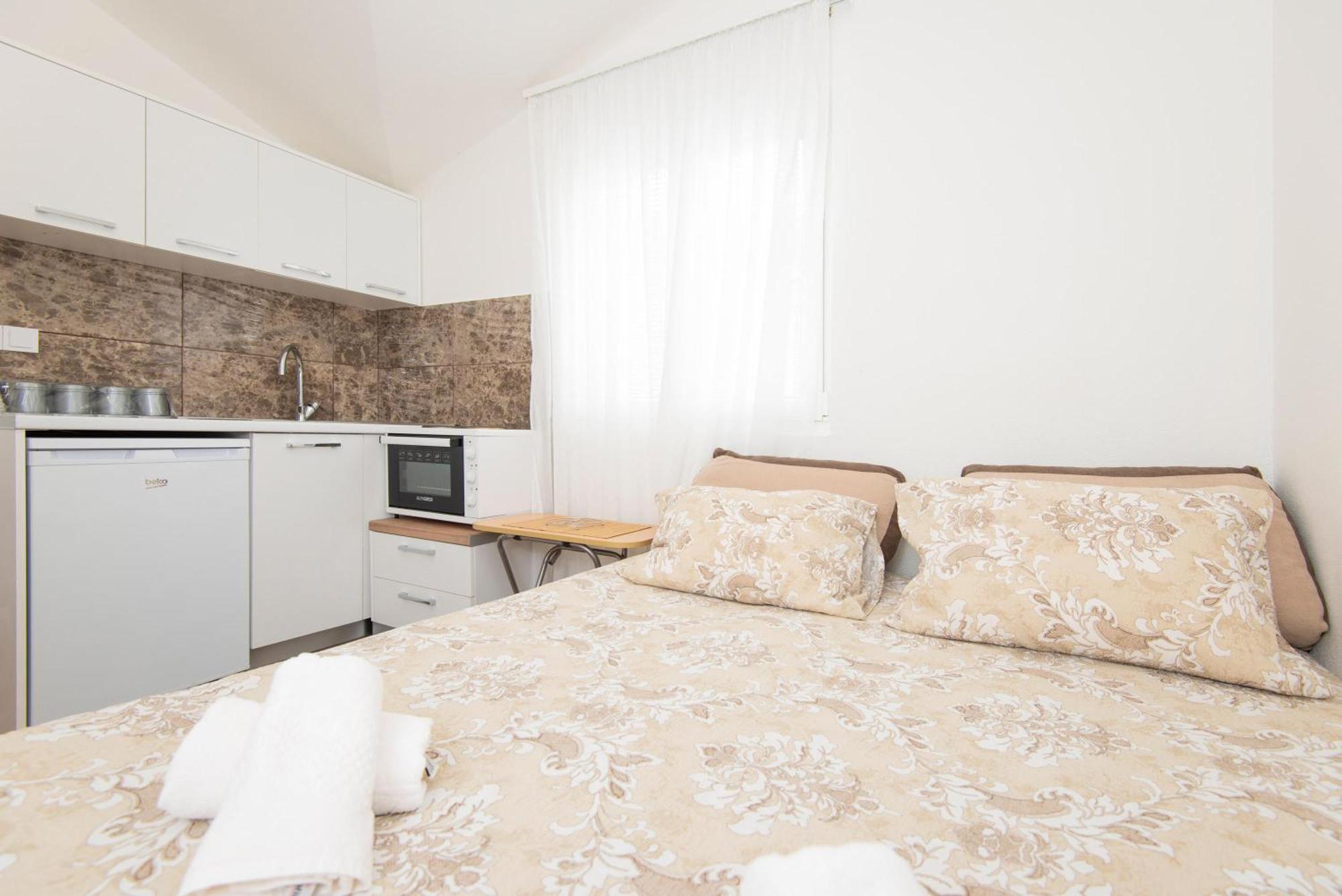 Hillside Vista Apartments 蒂瓦特 外观 照片