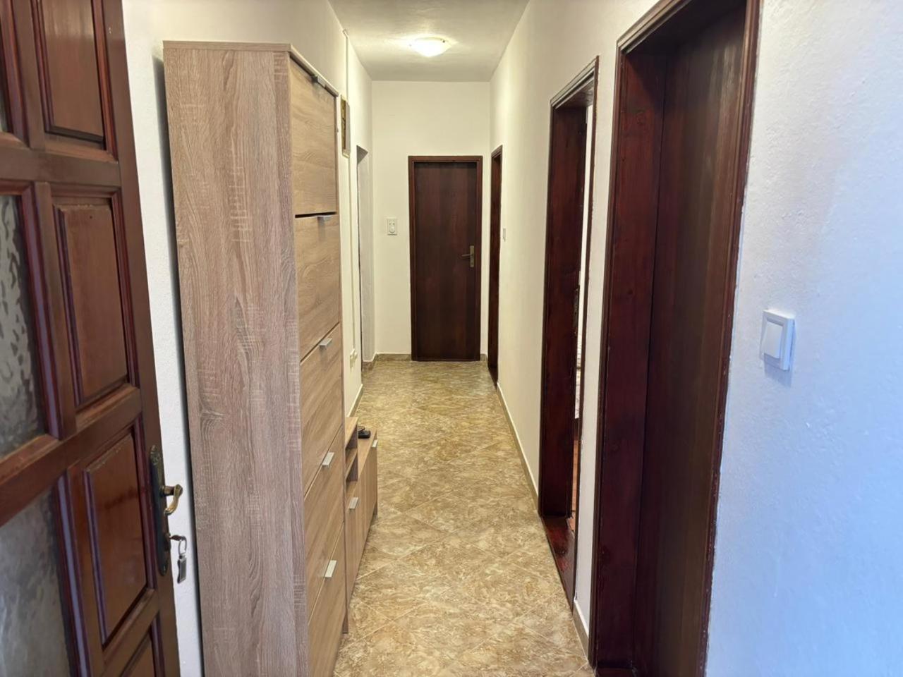 Hillside Vista Apartments 蒂瓦特 外观 照片